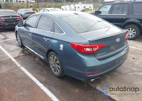 2015 Hyundai Sonata Sport z USA, uszkodzony, nr VIN 5NPE34AF7FH095269